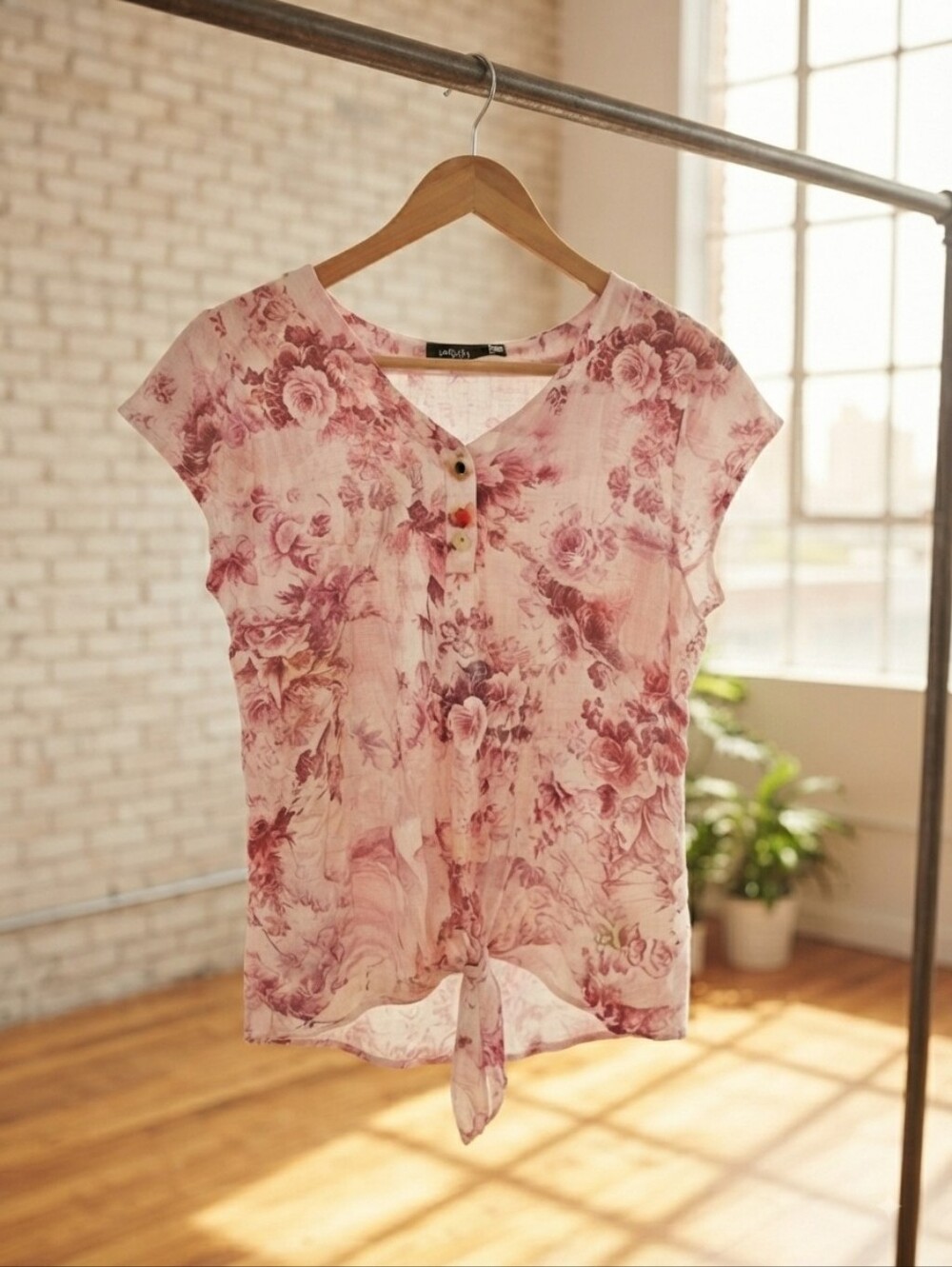 Tie-Hem Floral V-Neck Blouse - Pink